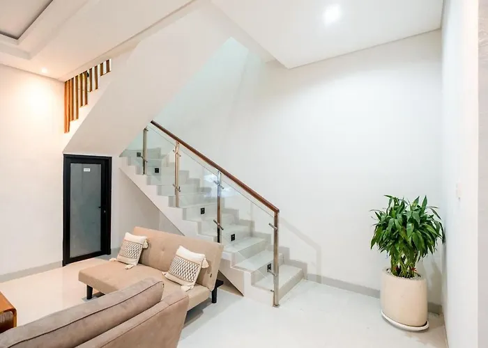 Nia Gray Ii Villa