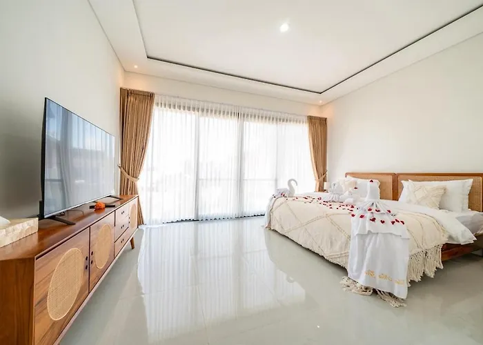 Nia Gray Ii Seminyak