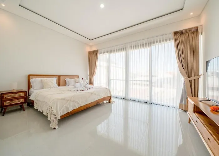Nia Gray Ii Seminyak