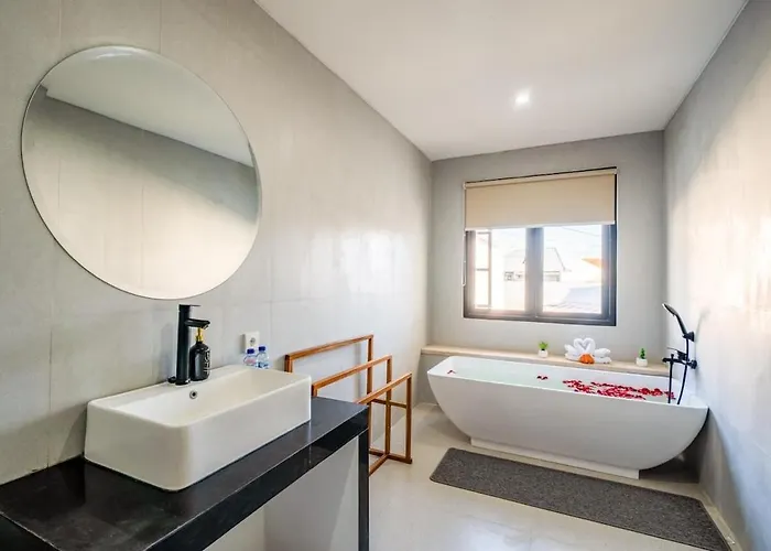 Nia Gray Ii Villa Seminyak