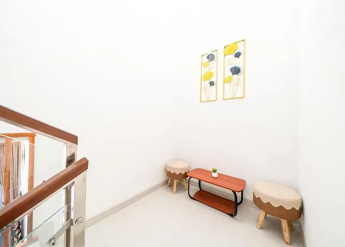 Nia Gray Ii Seminyak
